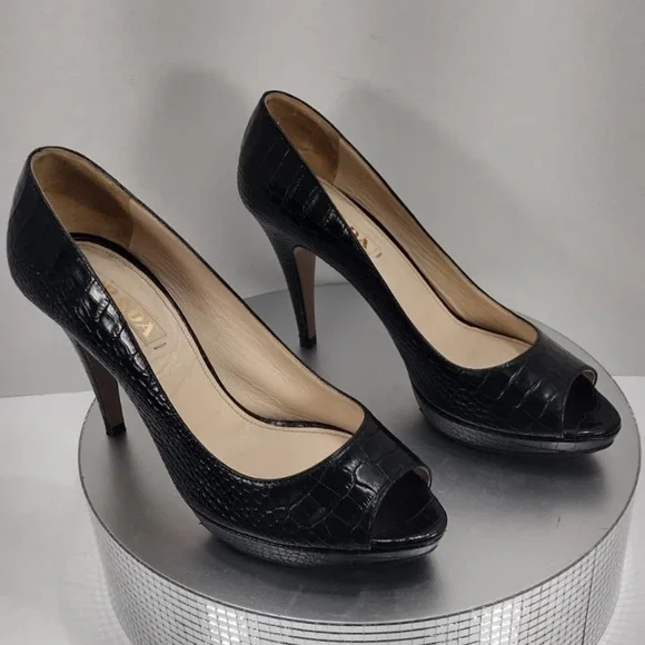 Prada Black Peep-Toe Heels size 9 pre owned good condition - Picture 1 of 15